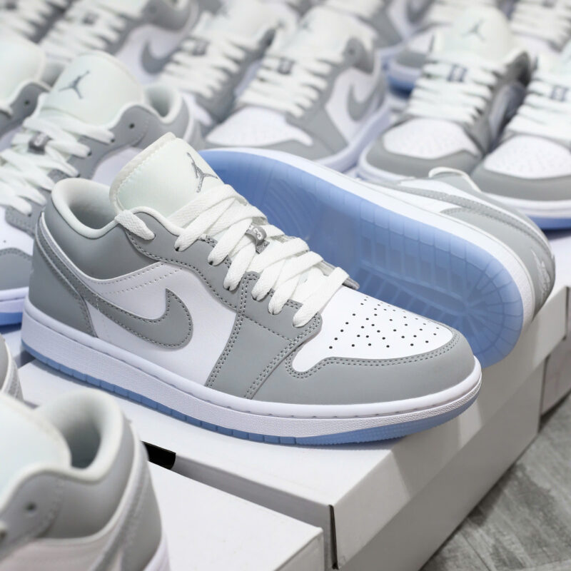 Giày Air Jordan 1 Low Wmns 'Wolf Grey'