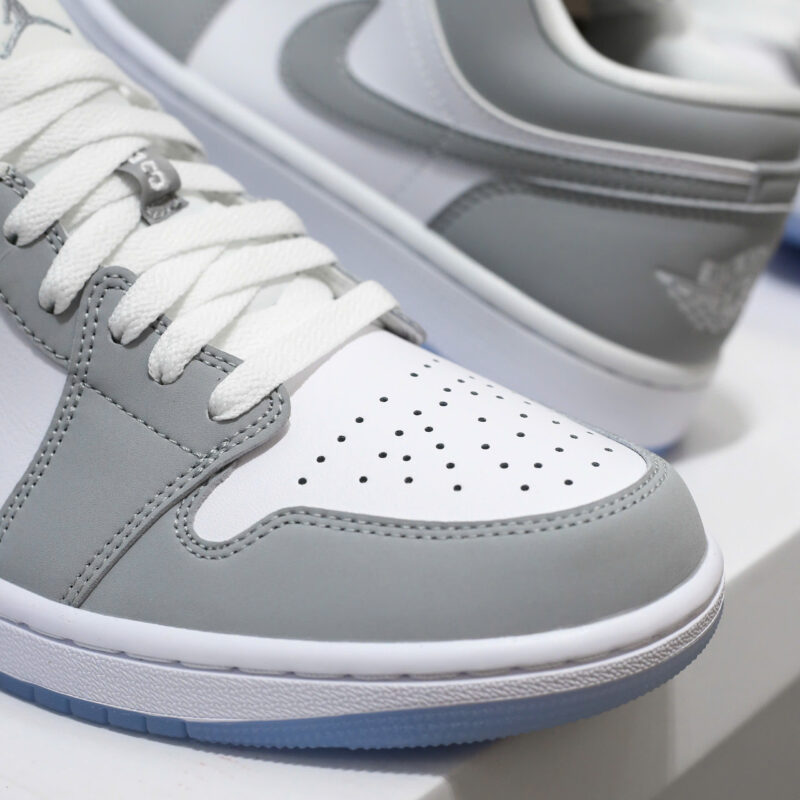 Giày Air Jordan 1 Low Wmns 'Wolf Grey'