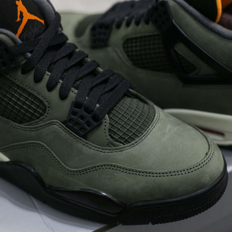 Air Jordan 4 Retro 'Undefeated'