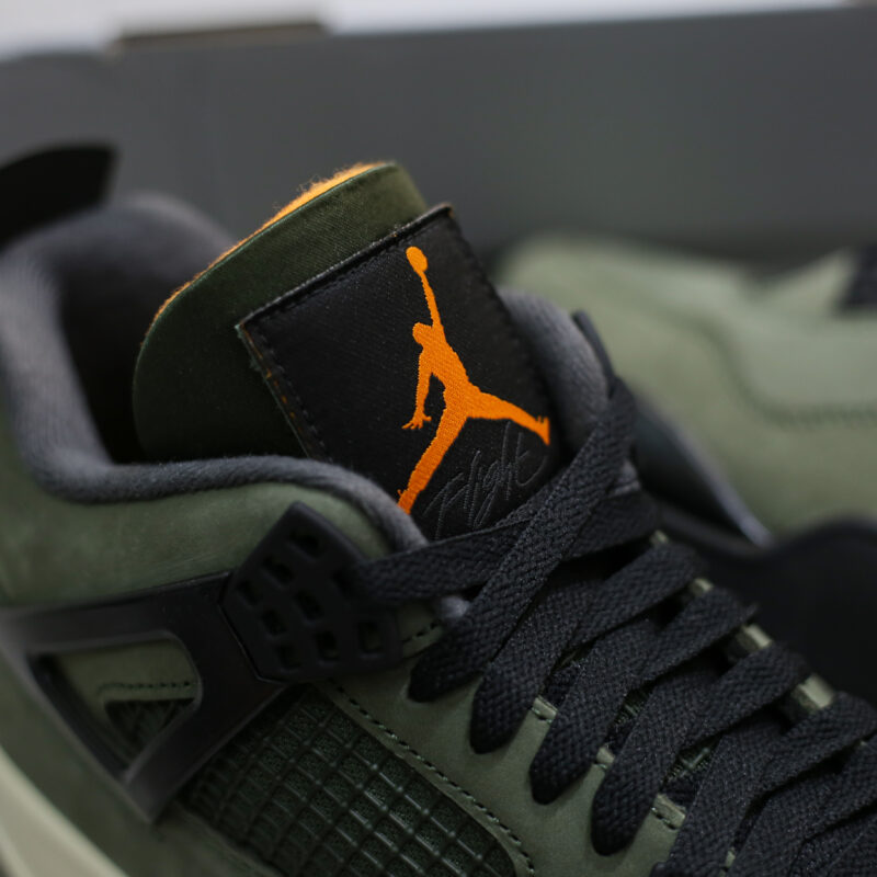 Air Jordan 4 Retro 'Undefeated'