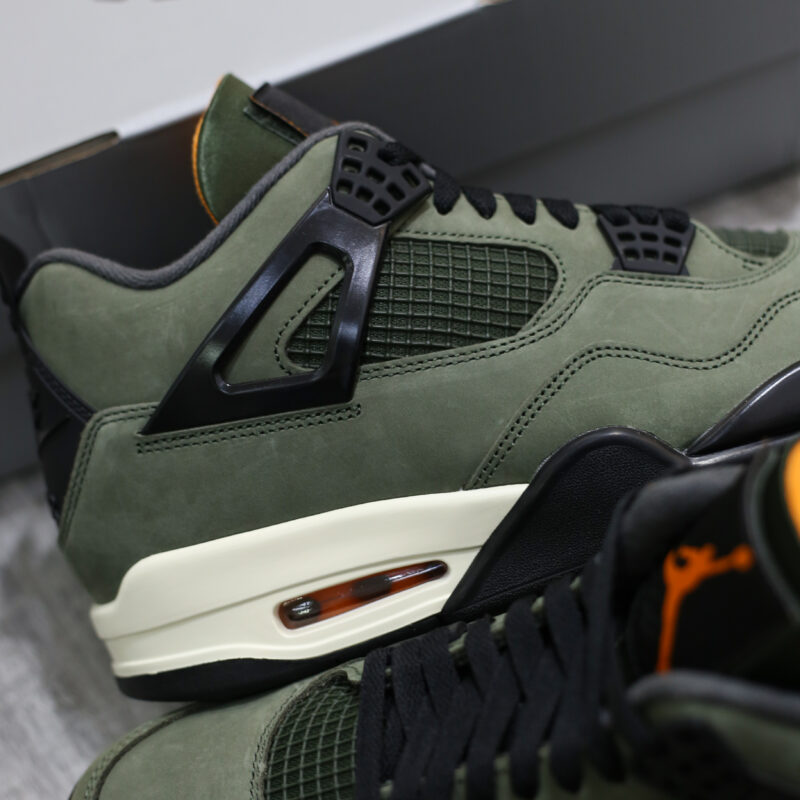 Air Jordan 4 Retro 'Undefeated'