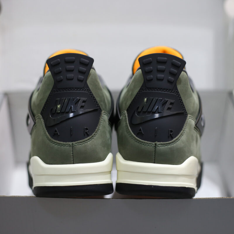 Air Jordan 4 Retro 'Undefeated'