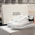 Giày Alexander Mcqueen gót Nhung Đen