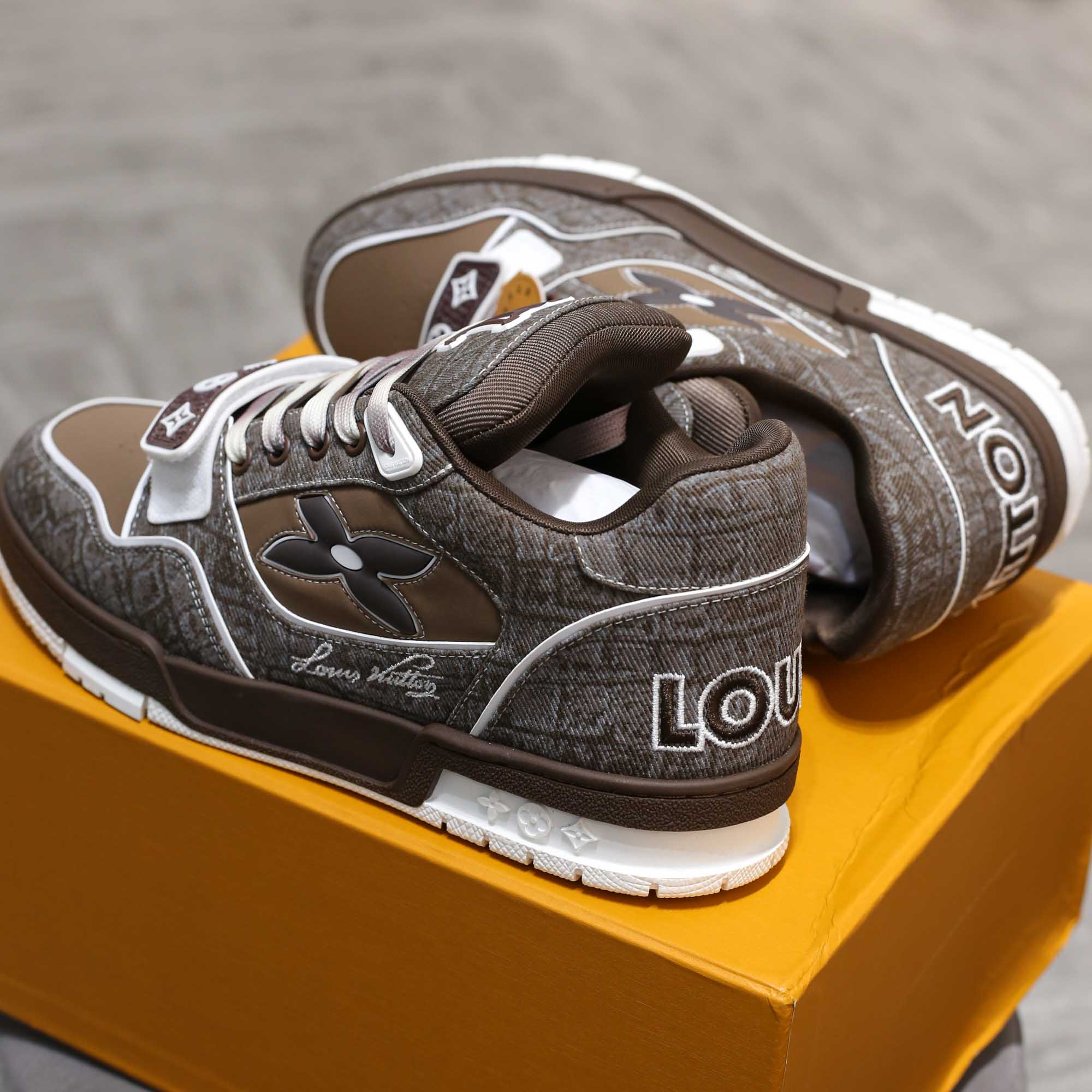 Giày Louis Vuitton LV Trainer Mocha Brown Crocodile Best Quality