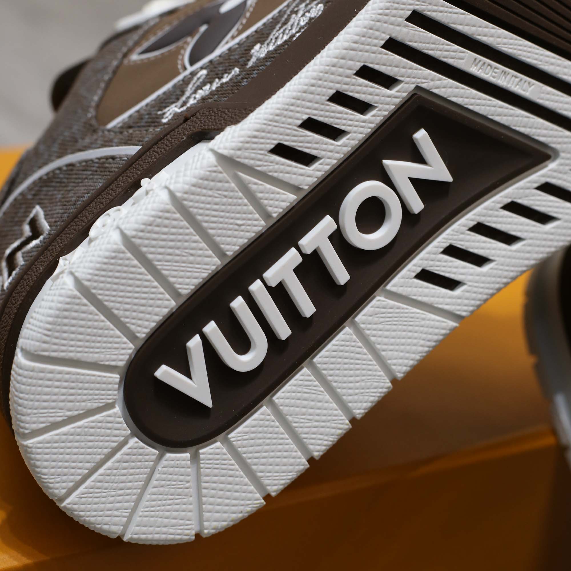 Giày Louis Vuitton LV Trainer Mocha Brown Crocodile Best Quality