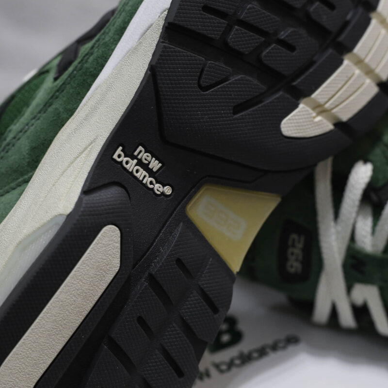 Giày New Balance JJJJound x 992 Made in USA ‘Mossy Green’