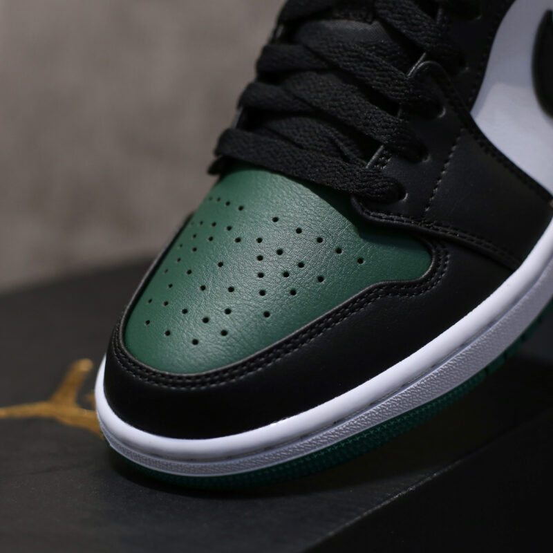 Air Jordan 1 Low 'Green Toe'