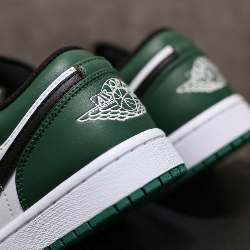 Air Jordan 1 Low 'Green Toe'