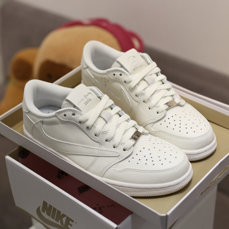 Travis Scott x Air Jordan 1 Low 'White Party'