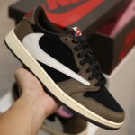 Travis Scott x Air Jordan 1 Low OG SP 'Mocha'