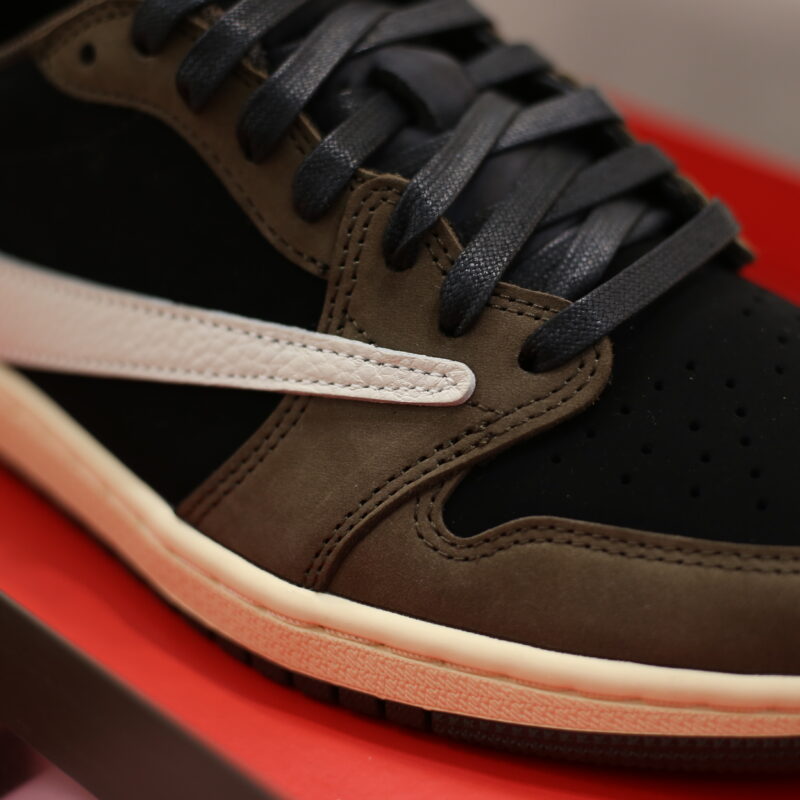 Travis Scott x Air Jordan 1 Low OG SP 'Mocha'