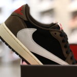 Travis Scott x Air Jordan 1 Low OG SP 'Mocha'