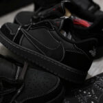 Giày Air Jordan 1 Low Retro OG SP x Travis Scott ‘Black Phantom