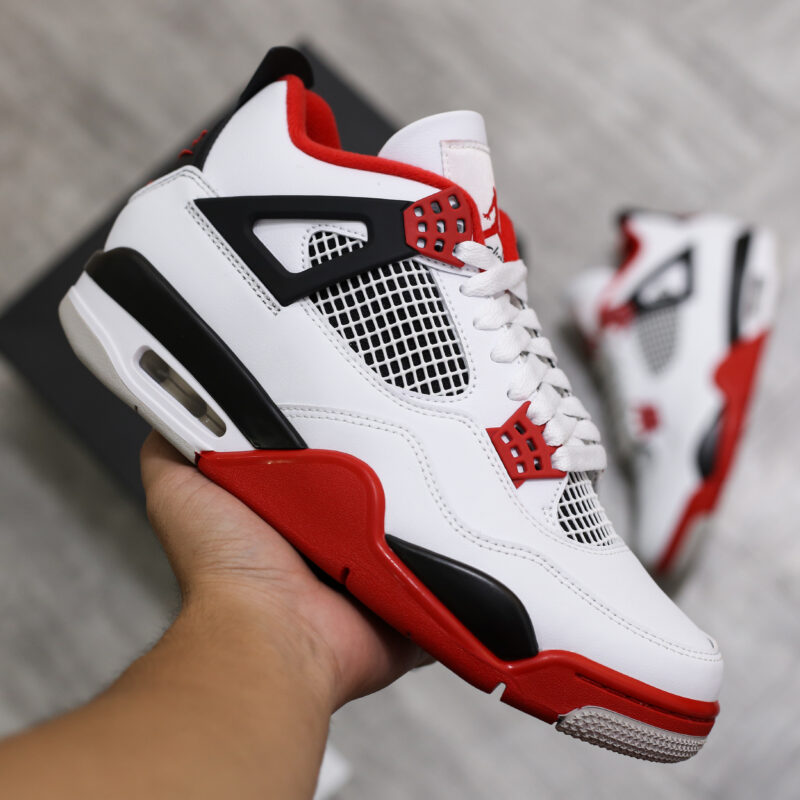 Air Jordan 4 ‘Fire Red’