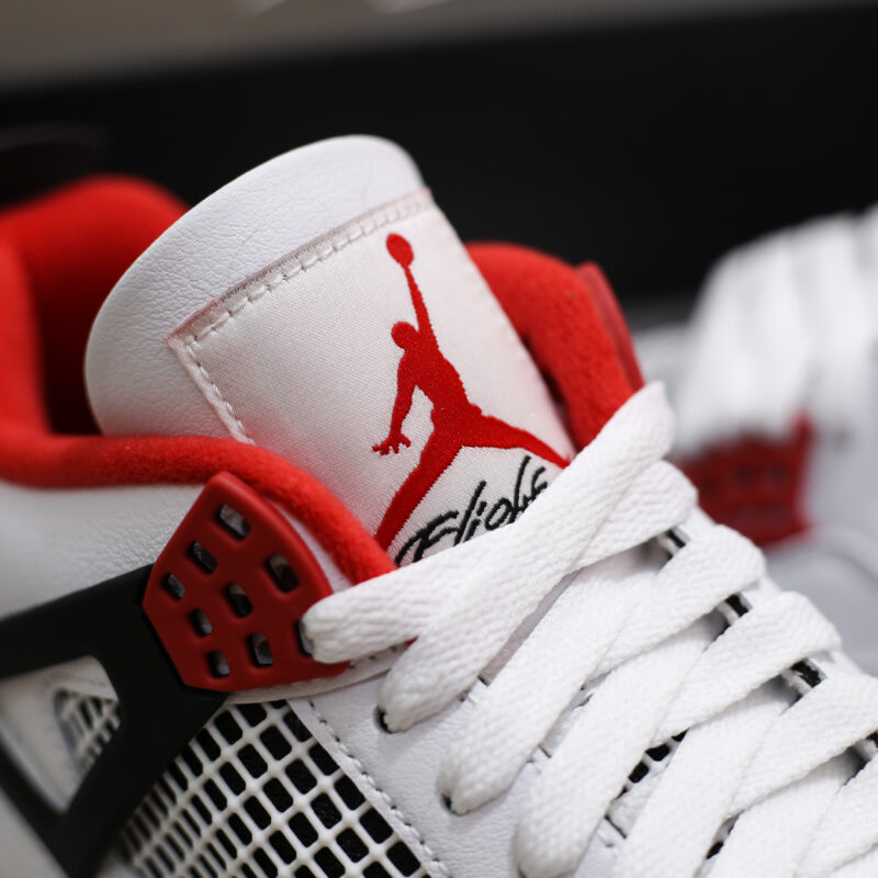 Air Jordan 4 ‘Fire Red’