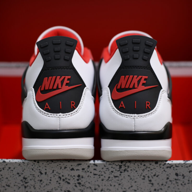 Air Jordan 4 ‘Fire Red’