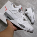 Air Jordan 4 ‘Oreo’