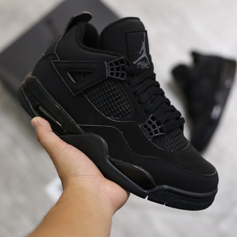 Air Jordan 4 Retro ‘Black Cat’