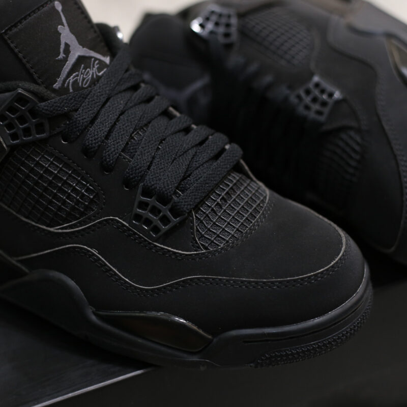 Air Jordan 4 Retro ‘Black Cat’