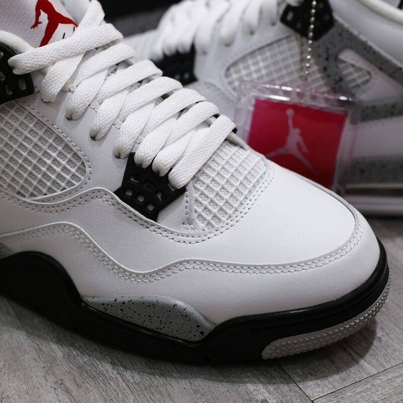 Air Jordan 4 ‘White Cement’