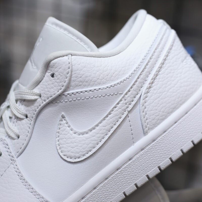 (BEST) Air Jordan 1 Low ‘Triple White’