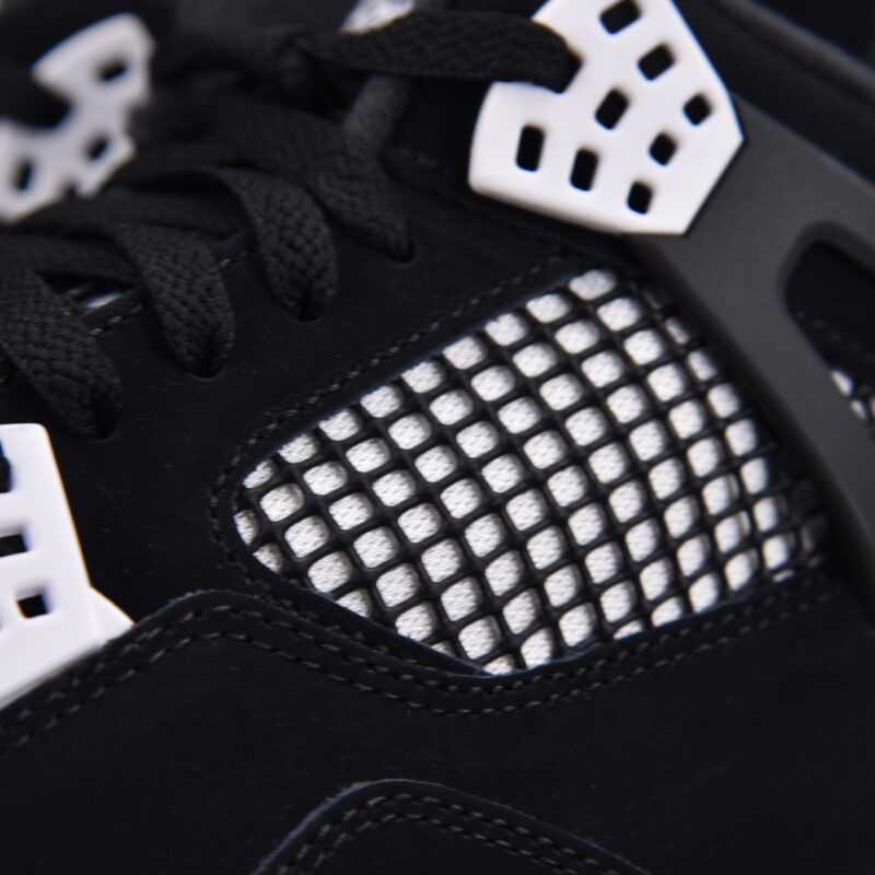 (BEST) Air Jordan 4 Retro 'WHITE THUNDER'