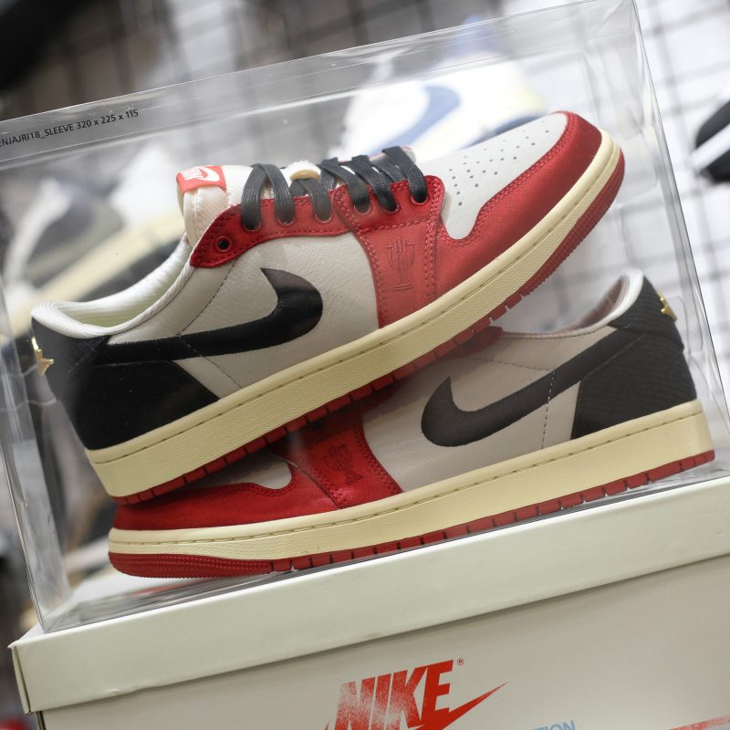 (BEST) Jordan 1 Low OG Trophy Room ‘AWAY’