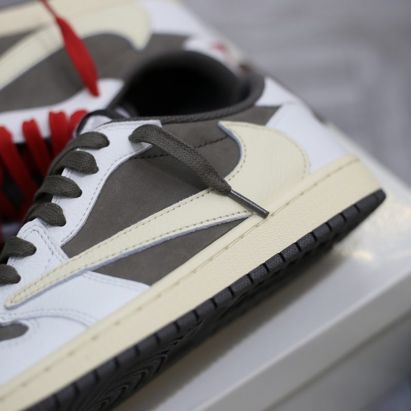 Jordan 1 Low OG Travis Scott 'REVERSE MOCHA'