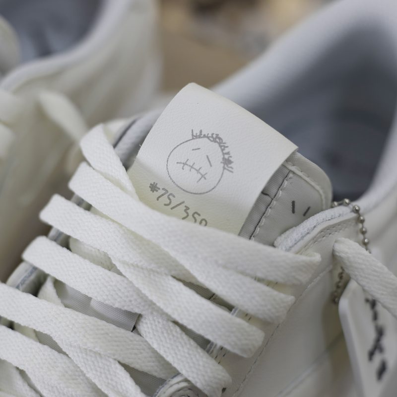 Jordan 1 Low Travis Scott 'WHITE PARTY'