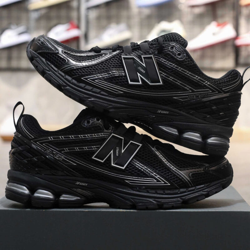 Giày New Balance 1906R 'Black Metallic Silver'