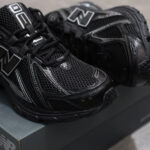 Giày New Balance 1906R 'Black Metallic Silver'