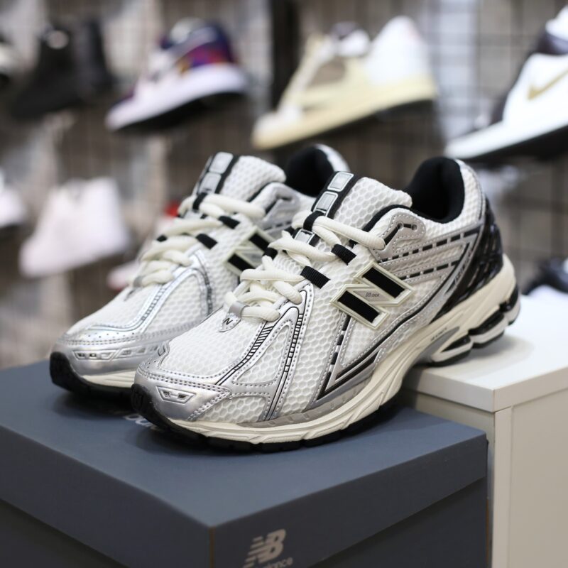 New Balance 1906R 'WHITE BLACK'