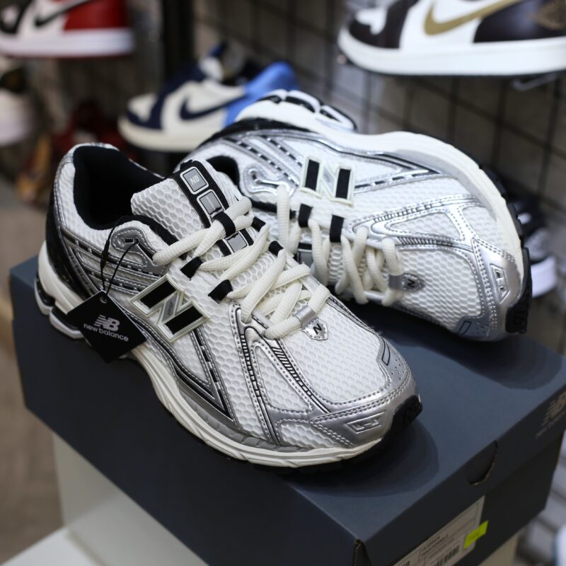 New Balance 1906R 'WHITE BLACK'