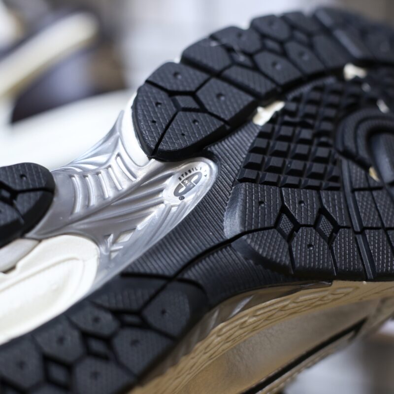 New Balance 1906R 'WHITE BLACK'