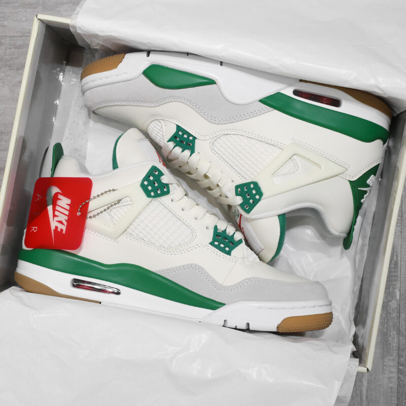 Nike SB x Air Jordan 4 Retro 'Pine Green'