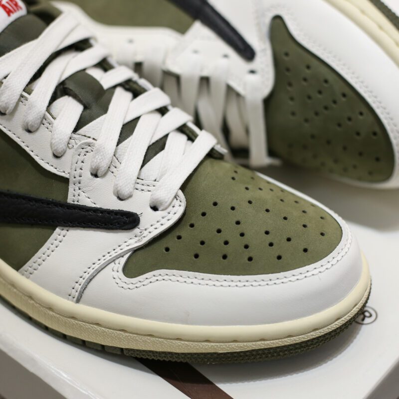 Travis Scott x Air Jordan 1 Low 'Medium Olive'
