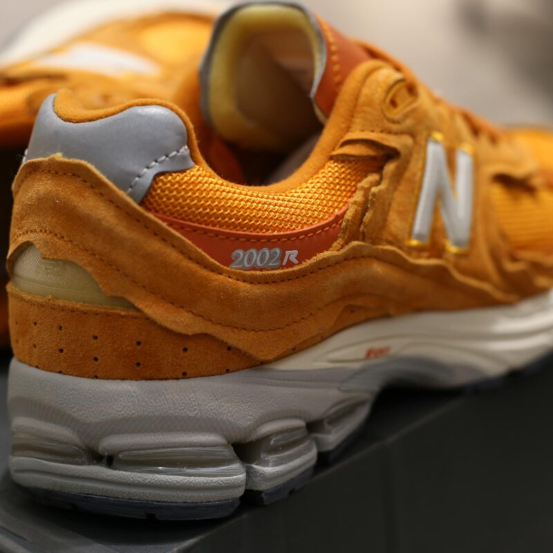 Giày New Balance 2002R 'Vintage Orange'