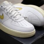 Giày Nike Air Force 1 '07 LX 'Pale Vanilla'