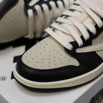 Jordan 1 Low Travis Scott 'Pale Vanilla'