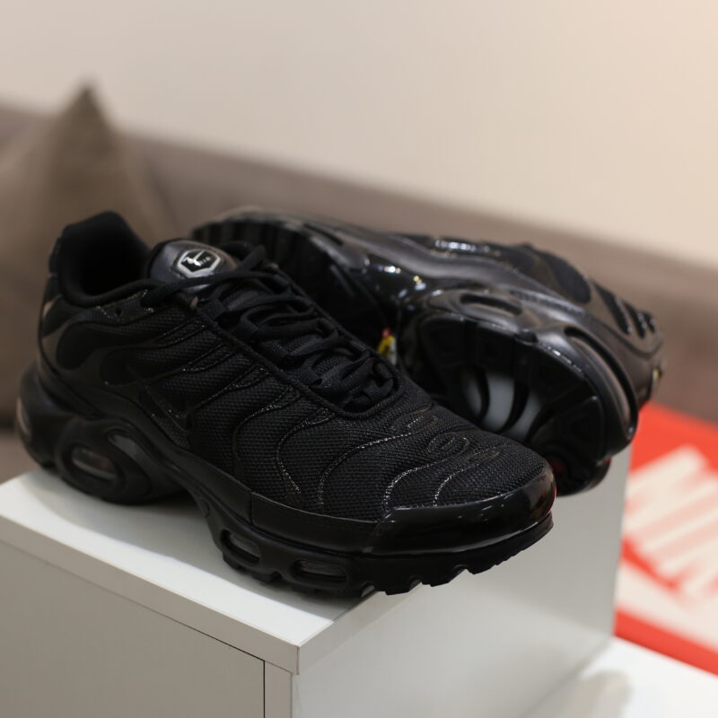 Giày Nike Air Max Plus ‘Triple Black’