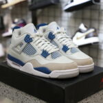 Air Jordan 4 Retro ‘Military Blue’