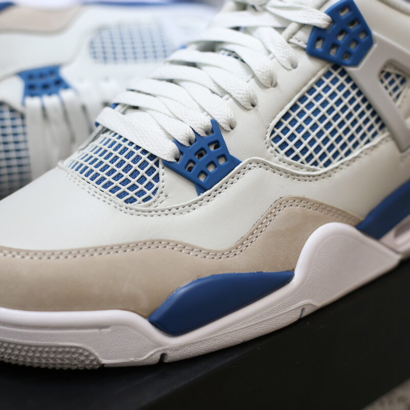 Air Jordan 4 Retro ‘Military Blue’