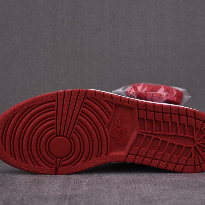 (BEST) Air Jordan 1 Retro High OG ‘Black Toe'