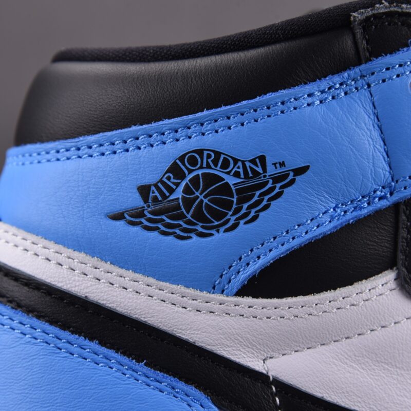 (BEST) Air Jordan 1 Retro High ‘UNC Toe’