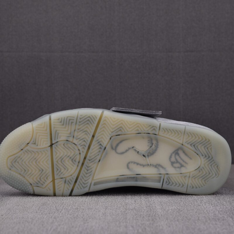 (BEST) Air Jordan 4 Retro 'Kaws'