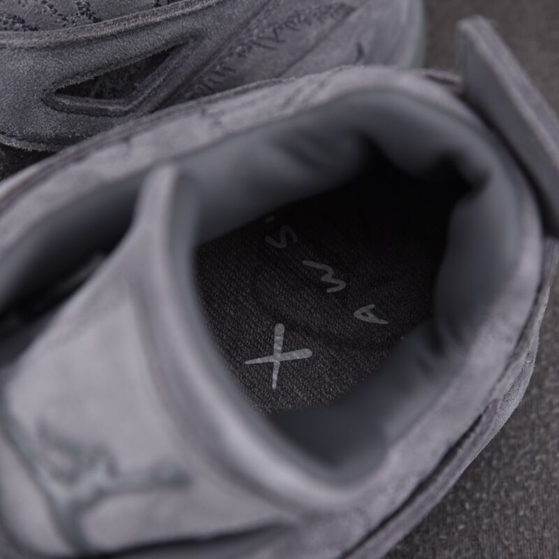 (BEST) Air Jordan 4 Retro 'Kaws'