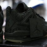 (BEST) Air Jordan 4 Retro 'KAWS BLACK'