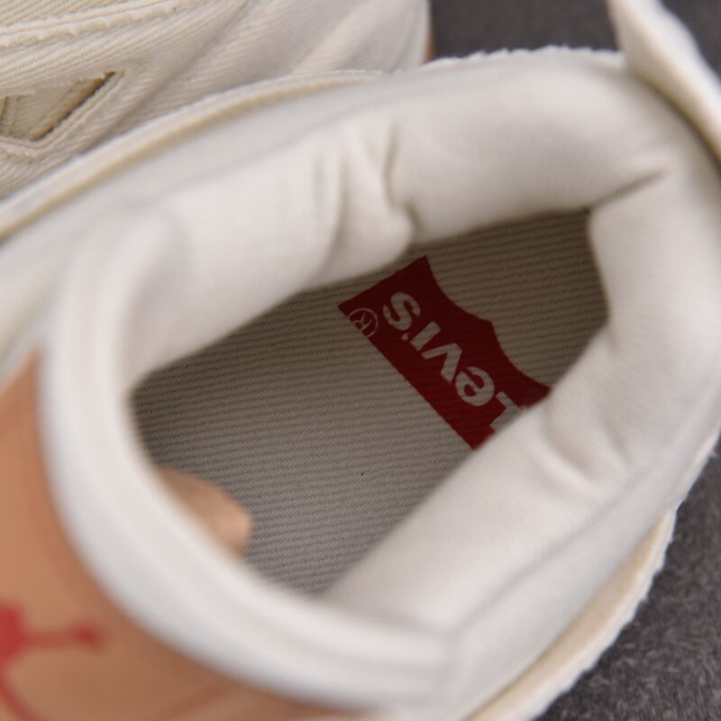 (BEST) Air Jordan 4 Retro 'Levis White'