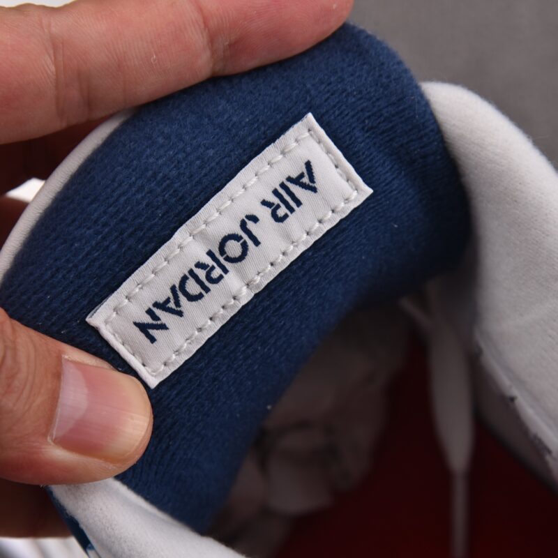 (BEST) Air Jordan 4 Retro SB 'Navy'