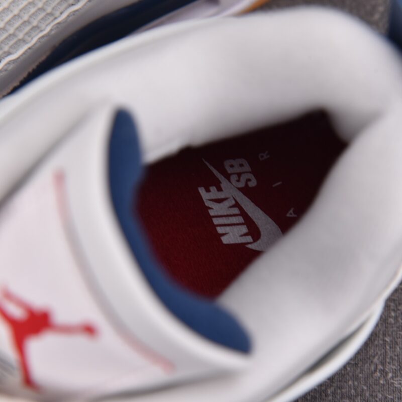 (BEST) Air Jordan 4 Retro SB 'Navy'